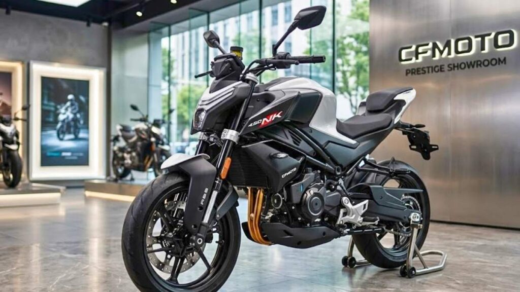 CFMoto 450NK 2026 Tradición deportiva y modernidad en perfecta armonía